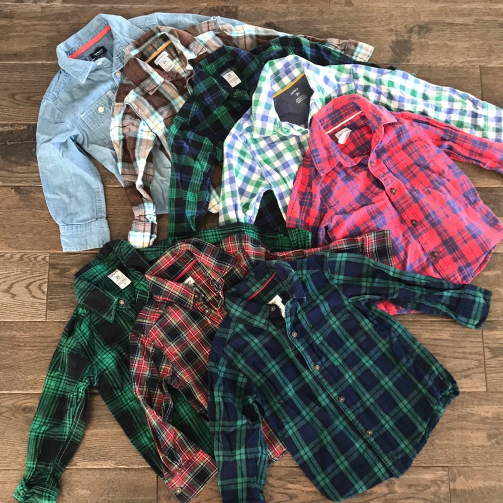 Carters Button Down Bundle (size 2T)